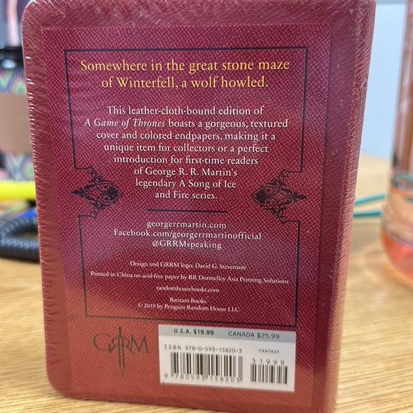 A Game Of Thrones novel - Picture 3 of 3